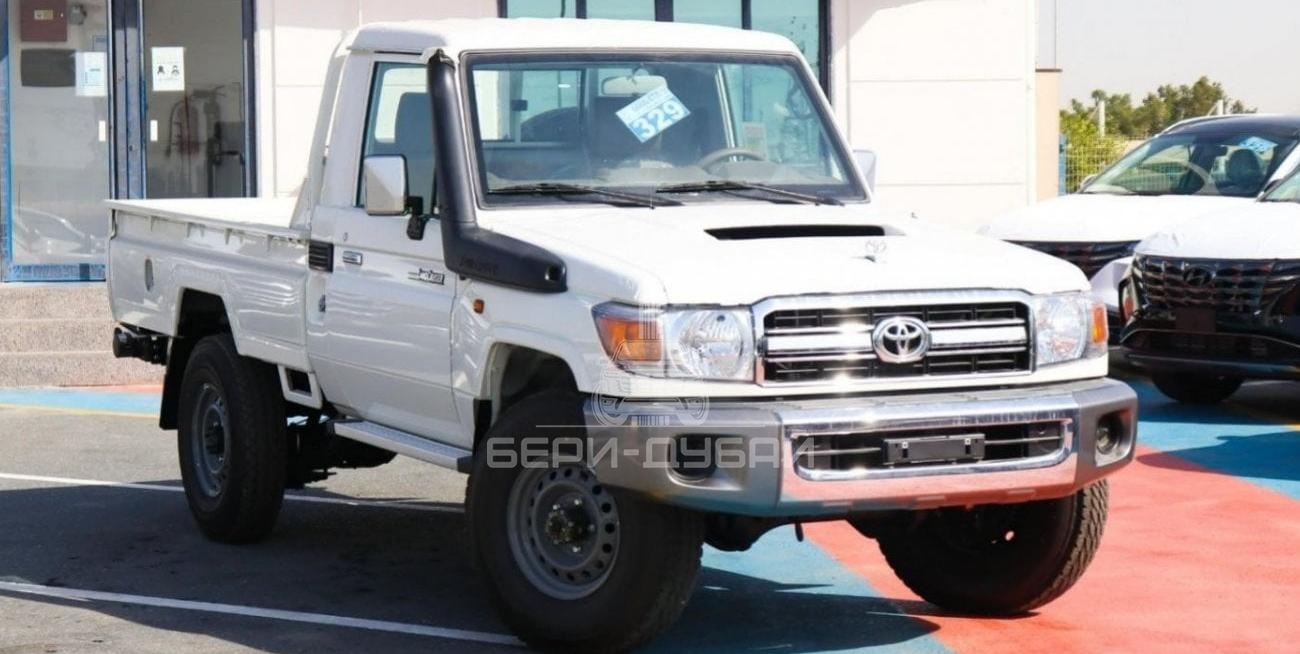 Toyota Land Cruiser Pickup 4.5Ltr, V8, GCC specs, 4WD  2022 for local and export.