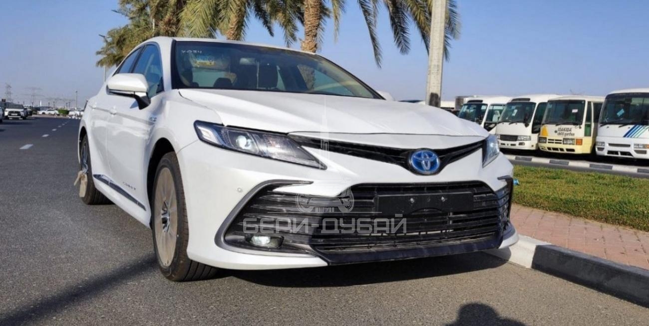 Toyota Camry GLE 2.5L Hybrid 2023, FWD, A/T, Sun roof, Push Start, Electric Seats.