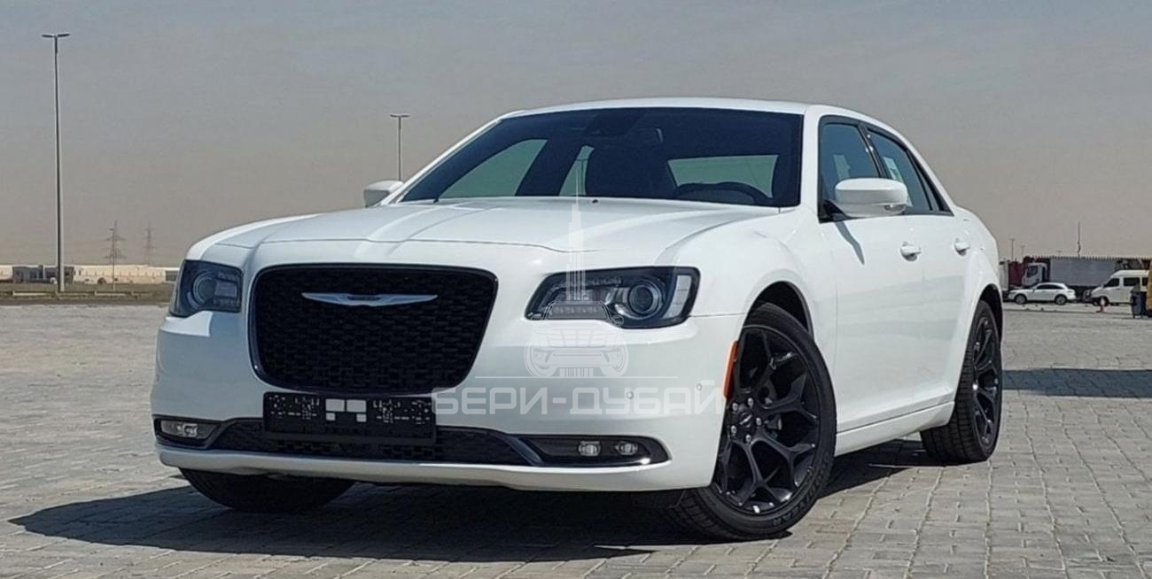 Chrysler 300s Brand New 3.6L V6 2022 GCC Agency Warranty