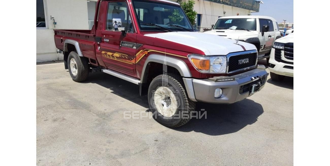 Toyota Land Cruiser Pickup 79 SC Pickup V8 4.0L LX 4WD Manual