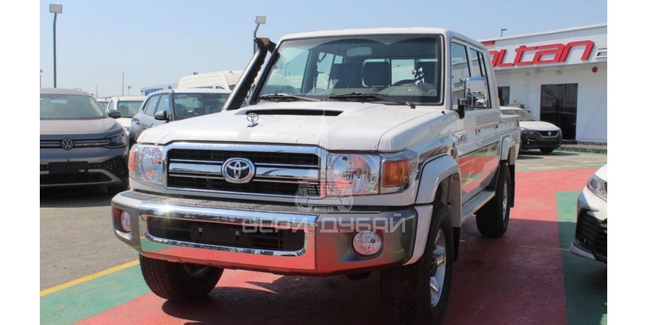 Toyota Land Cruiser Pickup Double Cabin V8 , 4.5L DIESEL 4WD M/T 4DOORS 2023 WHITE