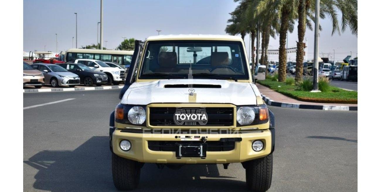 Toyota Land Cruiser Pickup Single Cab Edition LX V8 4.5L Diesel 3 Seater 4×4 Manual Transmission